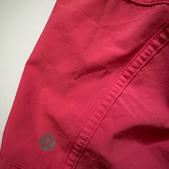 Lululemon Tracker Low-Rise Lined Short 4” Pink Size 4 - Picture 3 of 4
